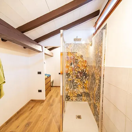Guest house Barn & Bloom Rustico Del 1800 Monguzzo