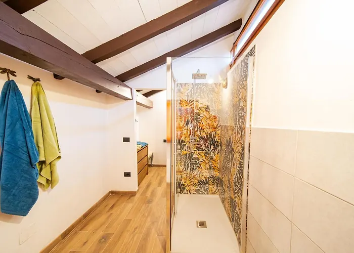 Casa de hóspedes Barn & Bloom Rustico Del 1800 Monguzzo